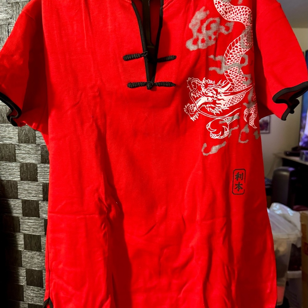 Red Dragon Print Short Sleeve Top